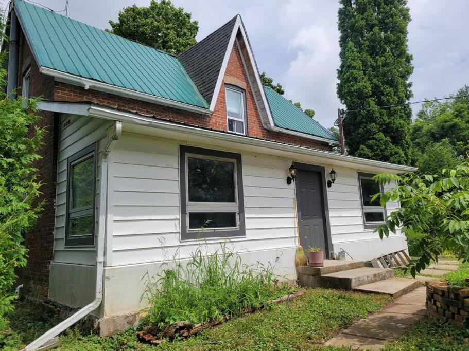 Quiet And Cozy Holiday home Simcoe